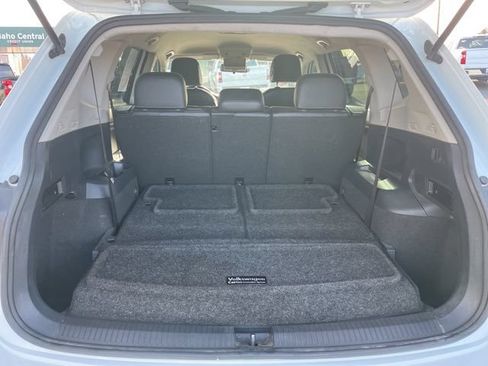 Used 2021 Volkswagen Tiguan SE FWD image 36