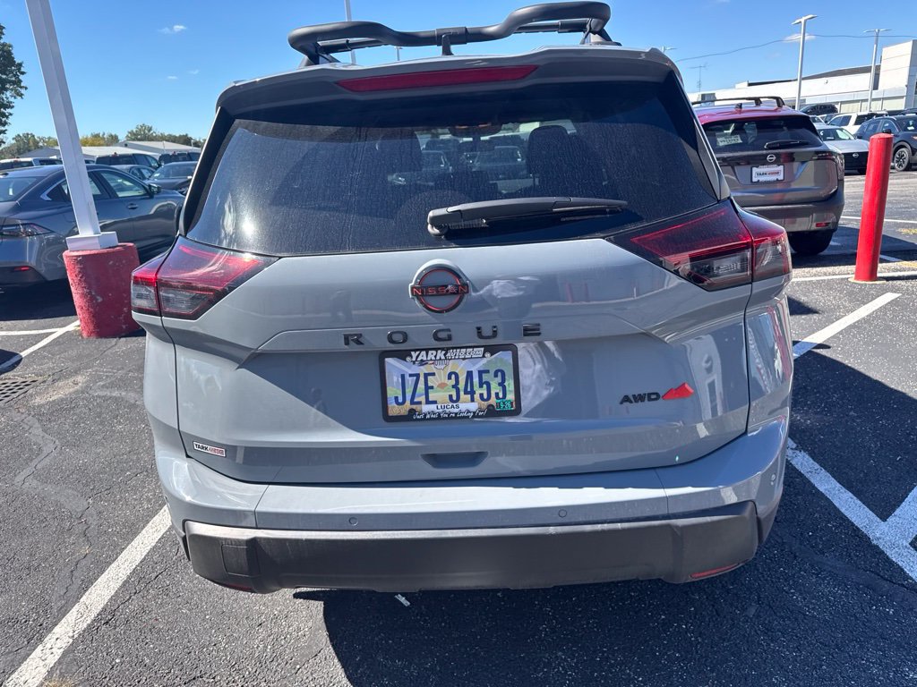 Certified 2026 Nissan Rogue SV AWD/4WD image 5