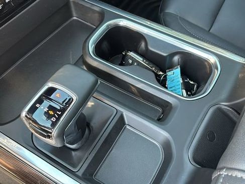 Used 2024 Chevrolet Silverado 1500 LT Trail Boss w/ LT Trail Boss Premium Package image 30