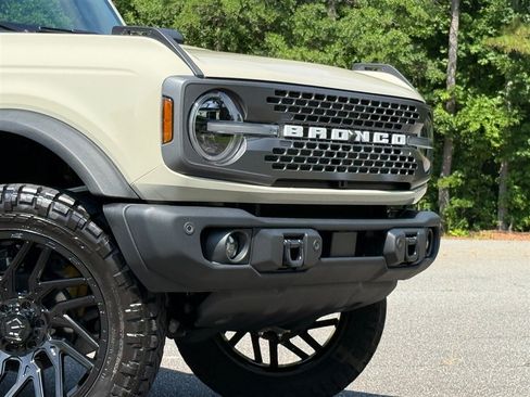 Used 2025 Ford Bronco Badlands AWD/4WD image 26