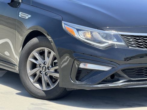 Used 2020 Kia Optima LX image 4