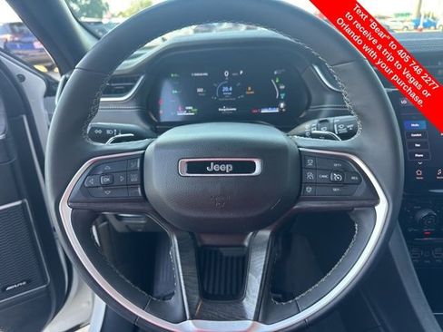 Used 2024 Jeep Grand Cherokee Limited 4xe image 17