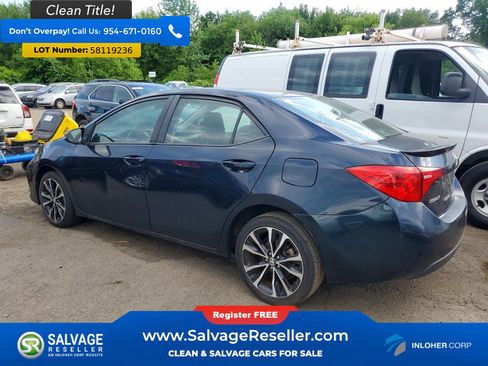 Used 2017 Toyota Corolla SE FWD image 3
