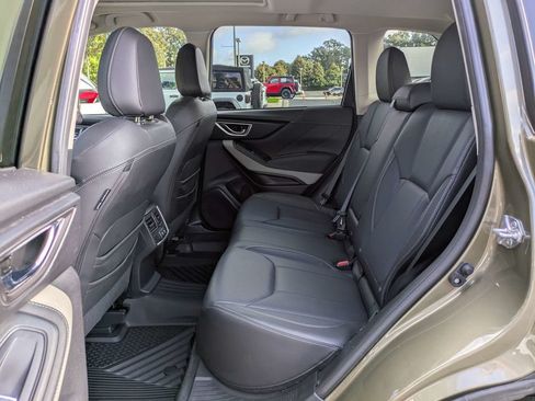 Used 2024 Subaru Forester Limited AWD/4WD image 17