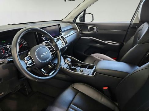 Certified 2022 Kia Sorento S FWD image 11