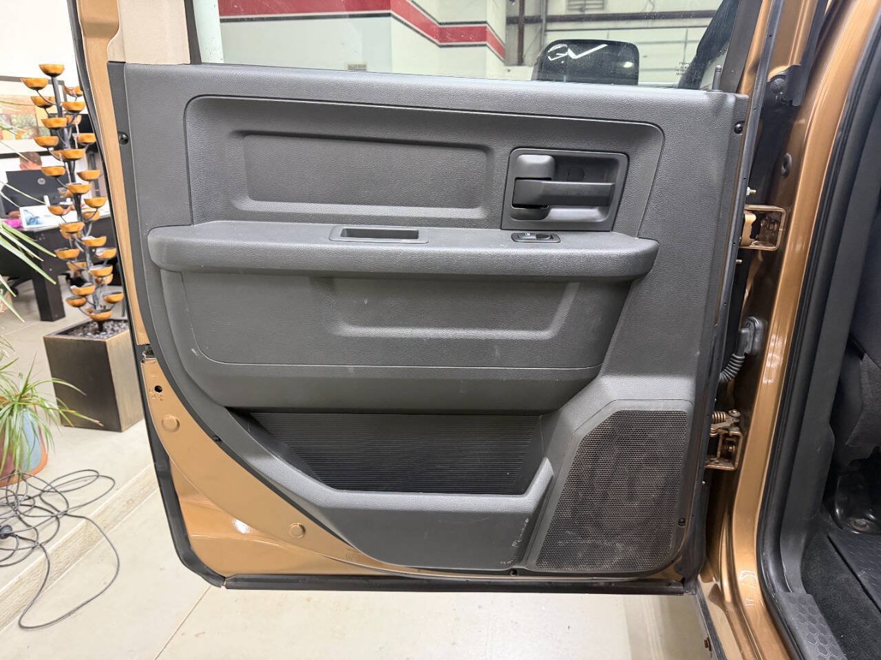 Used 2012 RAM 2500 ST w/ Chrome Appearance Group AWD/4WD image 12