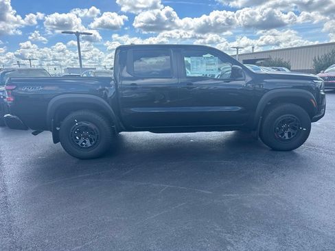 New 2026 Nissan Frontier PRO-4X w/ Pro Premium Package AWD/4WD image 6