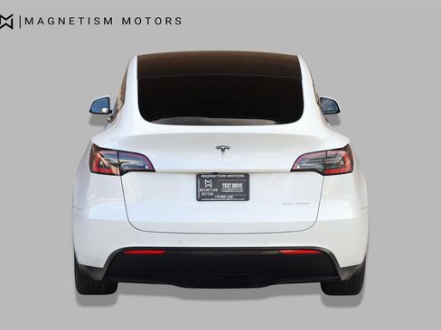 Used 2020 Tesla Model Y Long Range AWD/4WD image 8