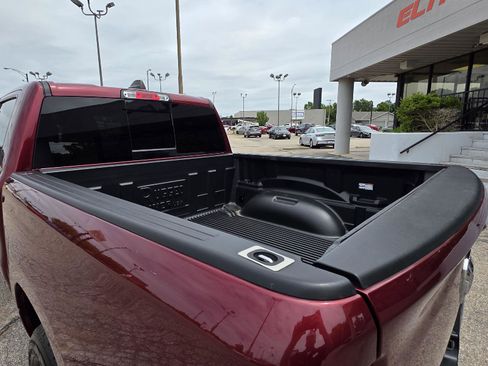 Used 2020 RAM 1500 Big Horn AWD/4WD image 32