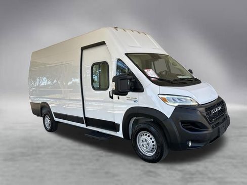 Used 2024 RAM ProMaster 3500 w/ Delivery Van Package FWD image 2