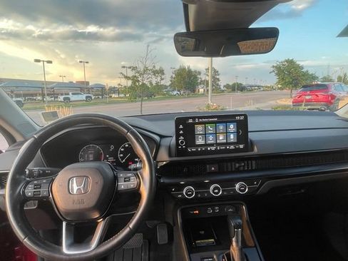 Used 2024 Honda CR-V EX-L image 13