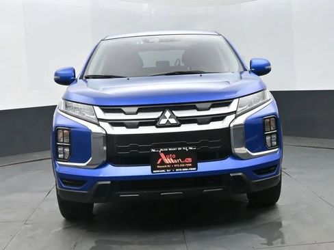 Used 2025 Mitsubishi Outlander Sport SE image 3