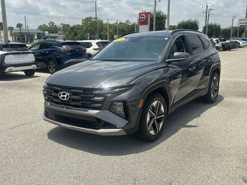 Used 2025 Hyundai Tucson SEL FWD image 3
