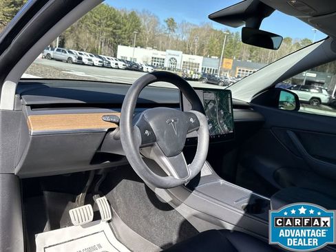 Used 2022 Tesla Model Y Performance image 14