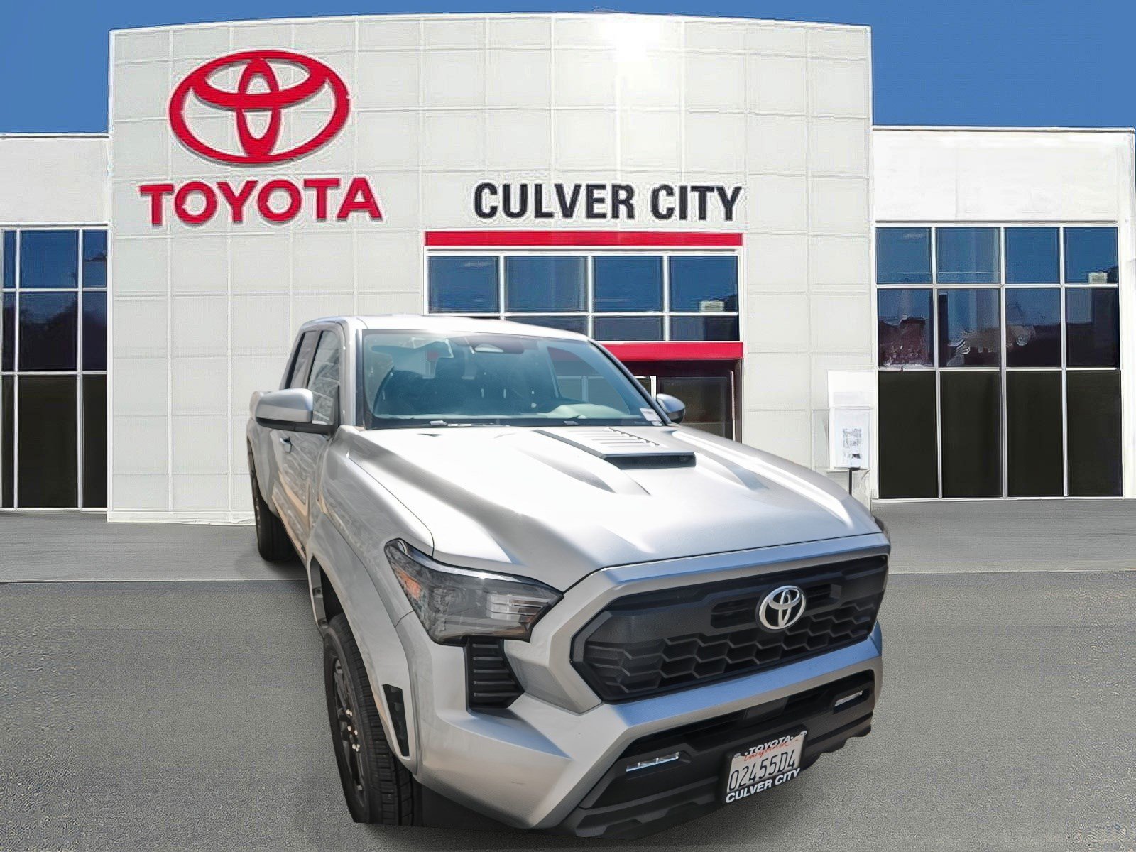 Certified 2025 Toyota Tacoma TRD Sport AWD/4WD image 1