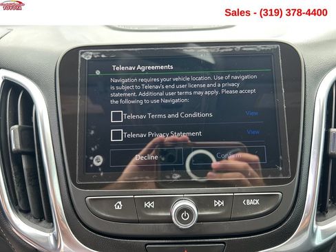 Used 2021 Chevrolet Equinox Premier AWD/4WD image 17