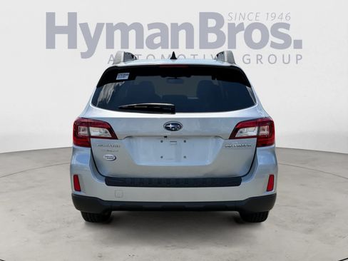 Used 2016 Subaru Outback 2.5i Limited AWD/4WD image 4
