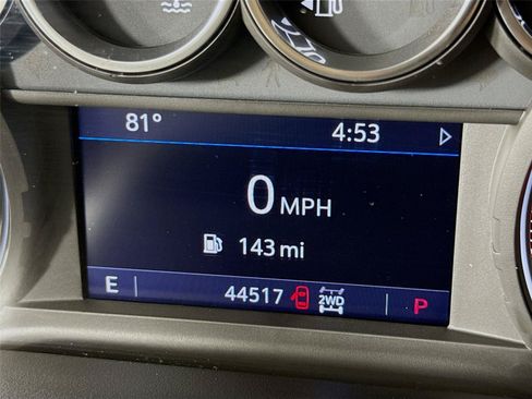 Used 2021 Chevrolet Tahoe LT AWD/4WD image 2