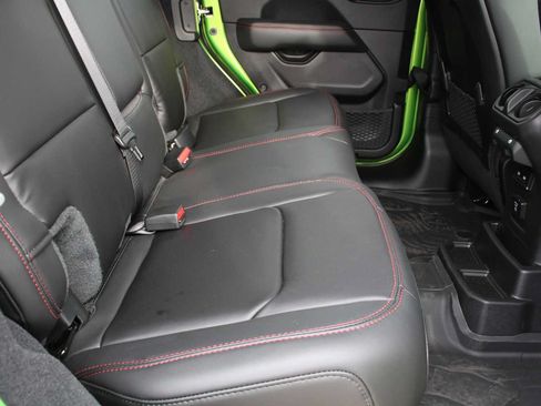 Used 2025 Jeep Wrangler Unlimited Rubicon w/ Safety Group AWD/4WD image 23