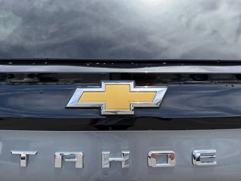 Used 2025 Chevrolet Tahoe Premier AWD/4WD image 24