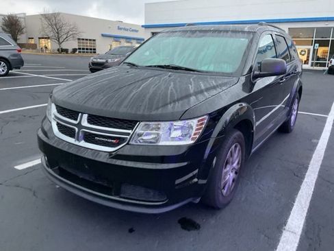 Used 2016 Dodge Journey SE w/ Flexible Seating Group image 10