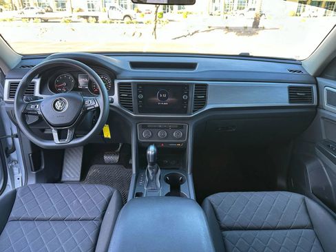 Used 2018 Volkswagen Atlas Launch Edition image 18