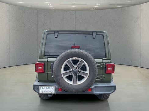 Used 2020 Jeep Wrangler Unlimited Sahara AWD/4WD image 4