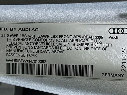 Used 2022 Audi e-tron GT Premium Plus image 24