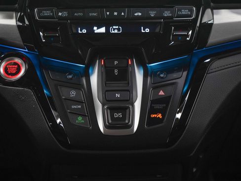 Used 2023 Honda Odyssey Touring image 20