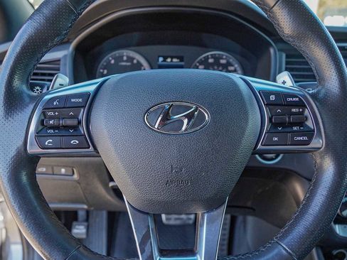 Used 2018 Hyundai Sonata Sport image 12