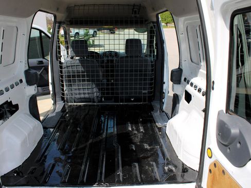 Used 2013 Ford Transit Connect XLT image 11