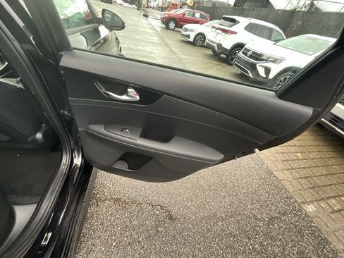 Used 2022 Kia Forte GT-Line w/ GT-Line Premium Package image 32