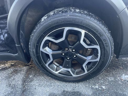 Used 2015 Subaru Crosstrek 2.0i Premium image 14