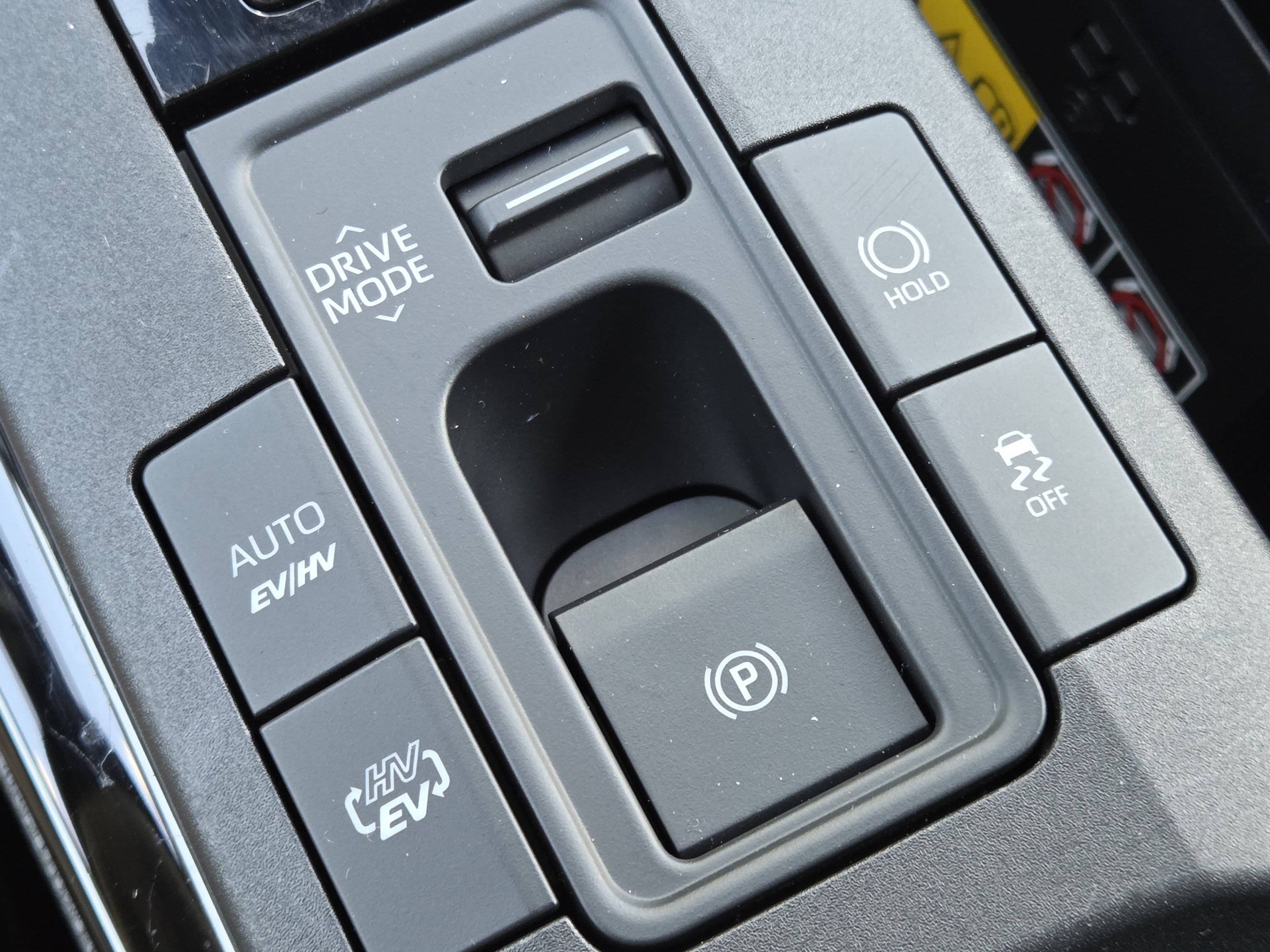 Certified 2026 Toyota Prius Plug-In Hybrid FWD image 17