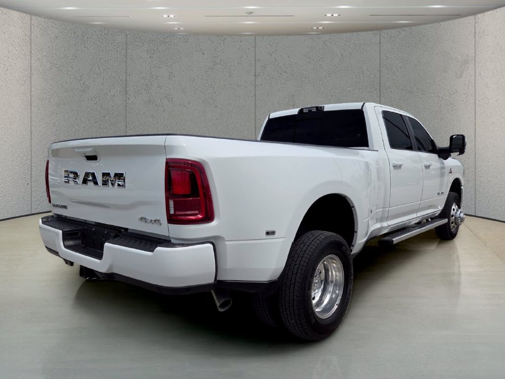 Used 2026 RAM 3500 Laramie w/ Towing Technology Group AWD/4WD image 6