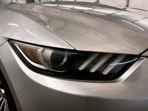 Used 2016 Ford Mustang Premium image 28
