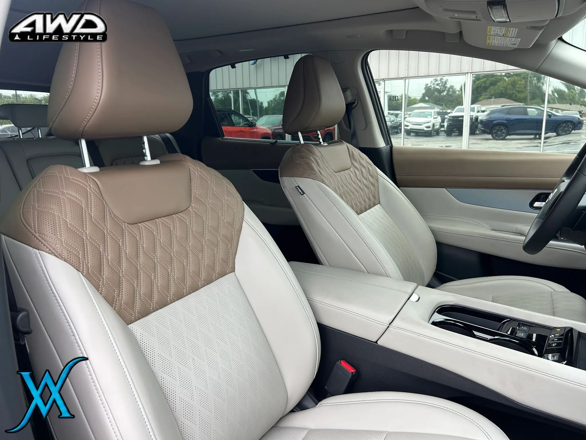 Used 2025 Nissan Murano Platinum AWD/4WD image 27