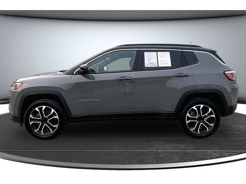 Certified 2023 Jeep Compass Limited AWD/4WD image 17
