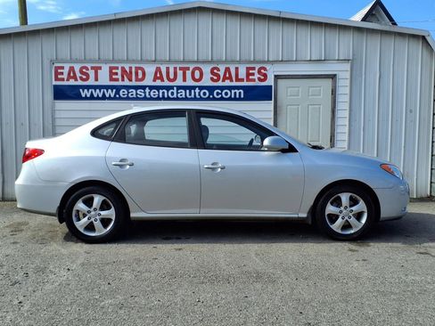Used 2009 Hyundai Elantra SE image 2