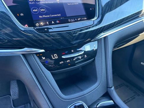 Used 2023 Cadillac XT6 Premium Luxury image 21