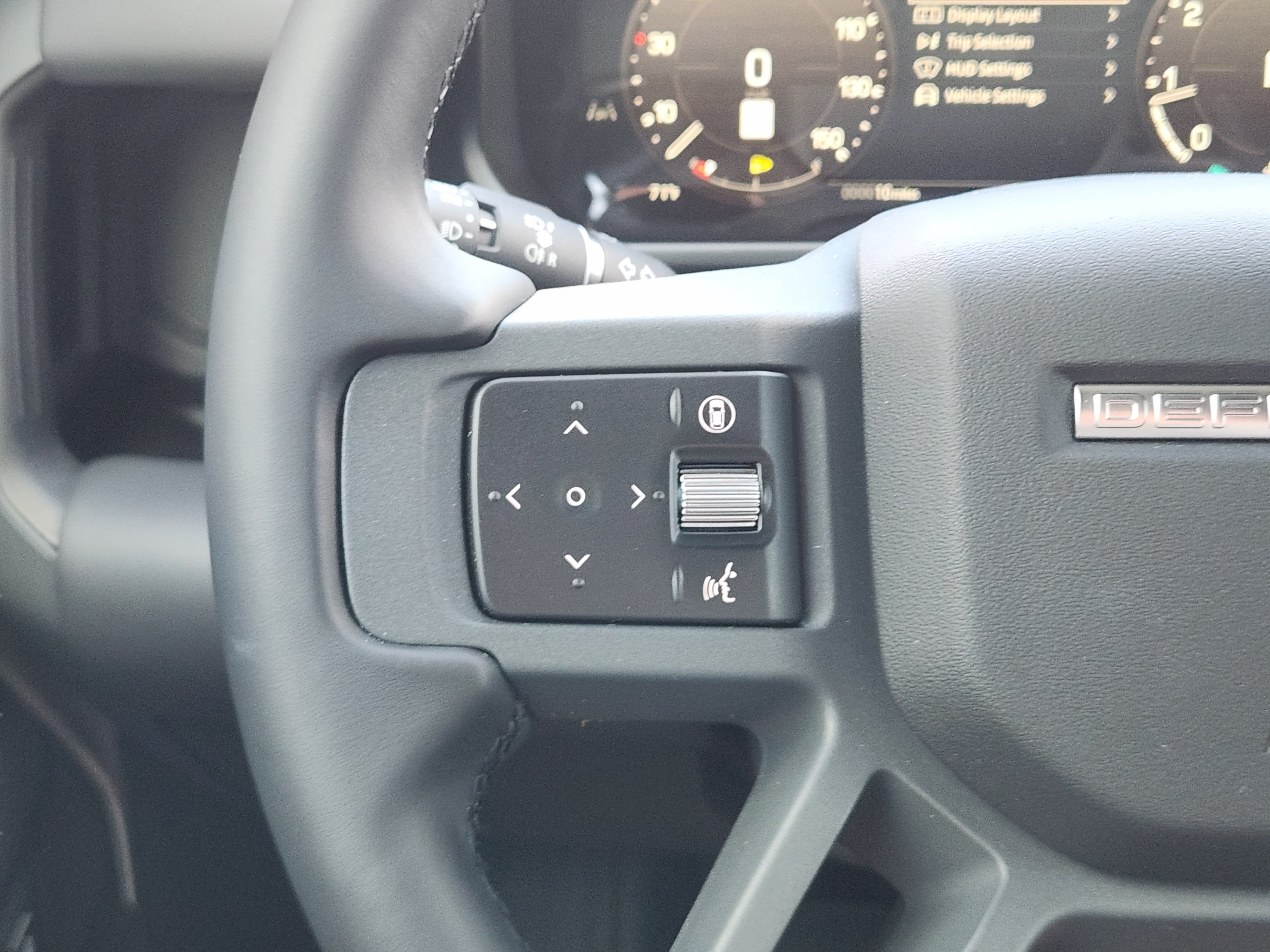 New 2026 Land Rover Defender 130 X-Dynamic SE AWD/4WD image 22