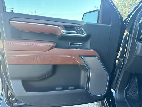Used 2025 GMC Sierra 1500 Denali Ultimate AWD/4WD image 28