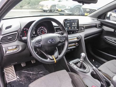 Used 2020 Hyundai Veloster Turbo R-Spec image 23