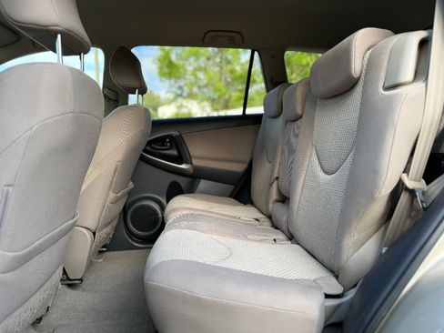 Used 2007 Toyota RAV4 2WD image 19