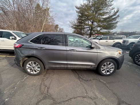 Certified 2024 Ford Edge Titanium AWD/4WD image 10