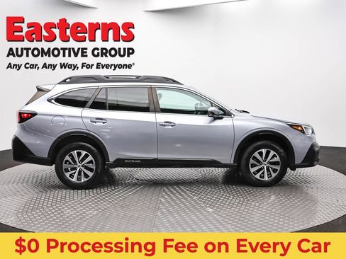 Used 2022 Subaru Outback Premium AWD/4WD image 4