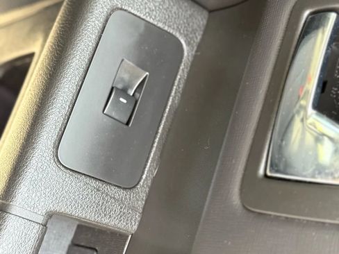 Used 2018 Ford Flex SE image 28