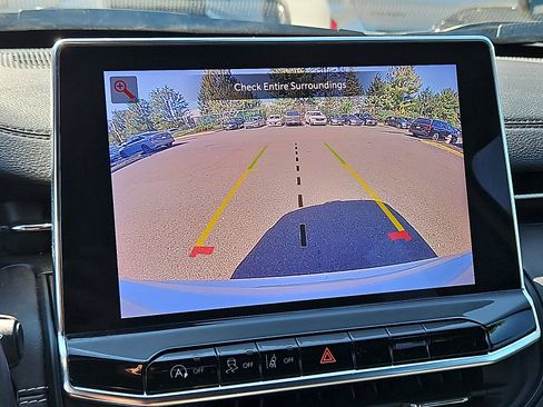 Used 2022 Jeep Compass High Altitude image 21