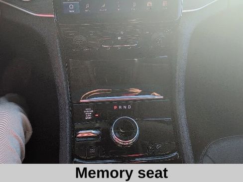 Used 2022 Jeep Grand Cherokee Limited 4xe image 6