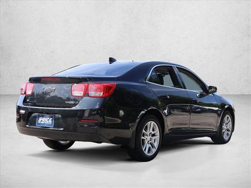 Used 2015 Chevrolet Malibu LT w/ Power Convenience Package FWD image 5